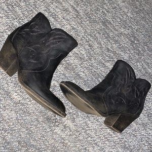 BKE unity cowboy boot